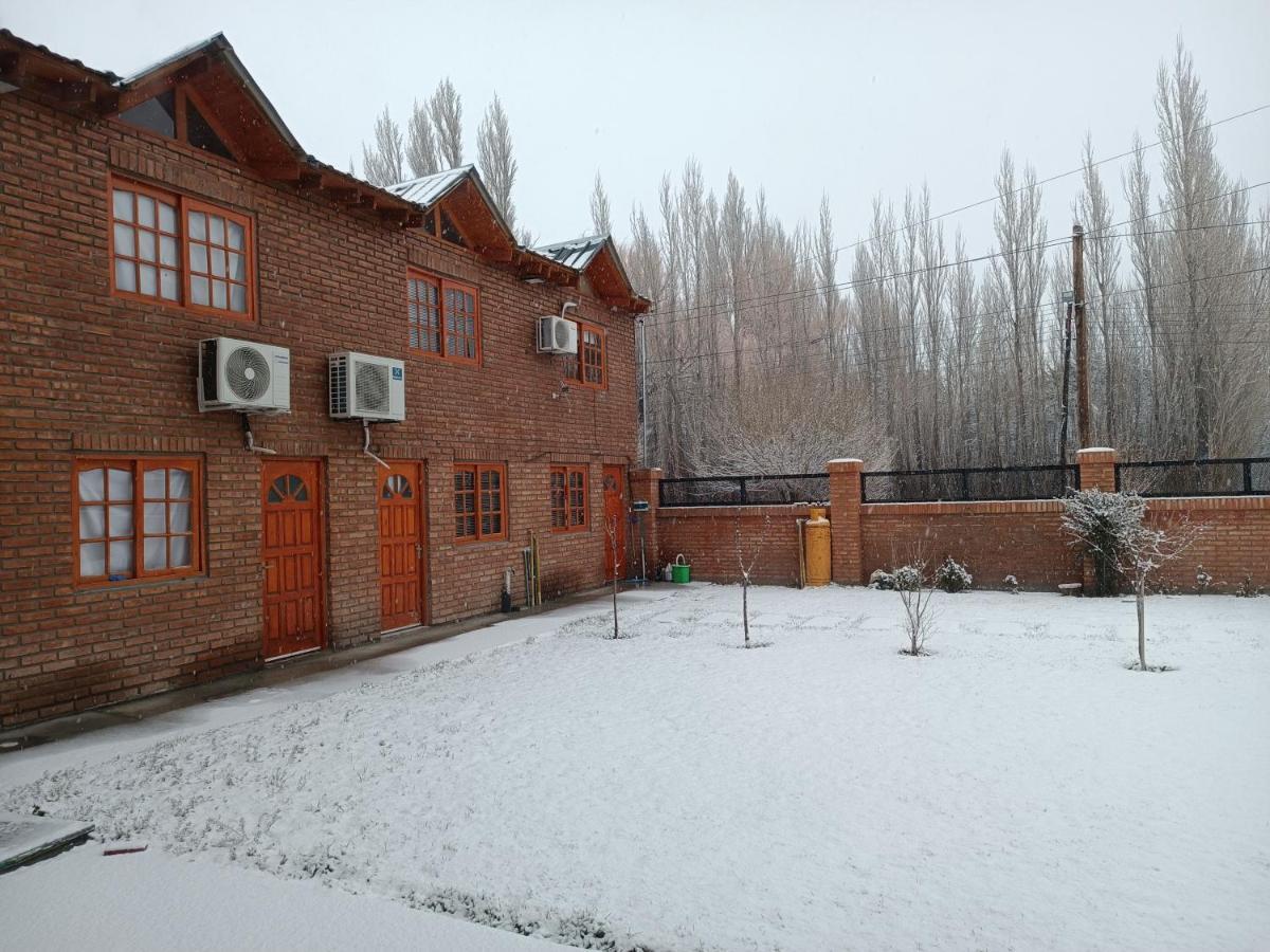 Hospedaje, Departamentos J&R Perito Moreno Exterior photo